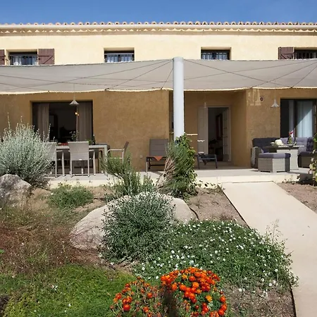 Apartment De Arbousier A Piscine Chauffee Partagee Bbq Calvi (Corsica)