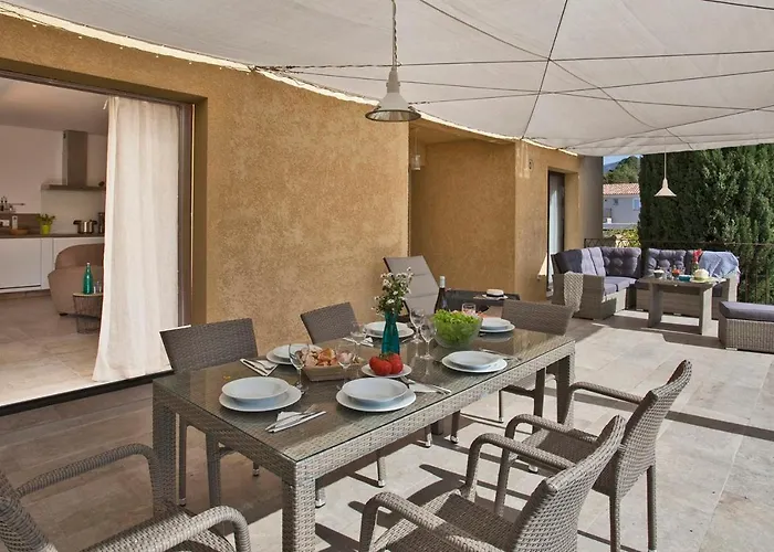 De Arbousier à Piscine Chauffée Partagée Bbq * Calvi (Corsica)